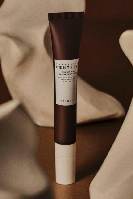 SKIN1004 Bakuchiol Eye Cream how to apply around the eyes — EmartGCC Kuwait