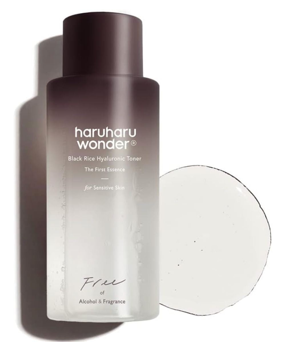 Haruharu Wonder Black Rice Hyaluronic Toner for Sensitive Skin bottle with texture swatch, free of alcohol and fragrance — EmartGCC Kuwait