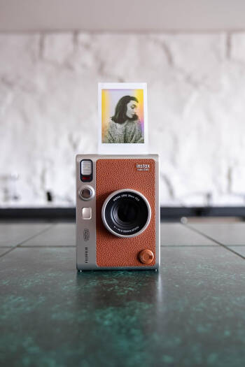 FUJIFILM INSTAX MINI EVO HYBRID INSTANT CAMERA (BROWN)
