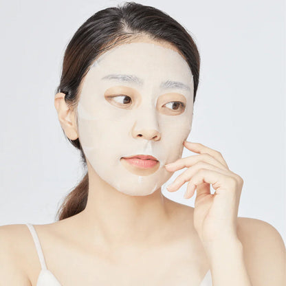 Key benefits of Medicube Zero Pore Cooling Mask: pore tightening, reduced redness and a cooling effect